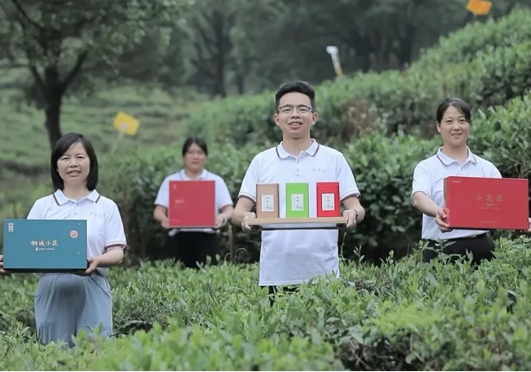 年?duì)I收700萬(wàn)元 95后“新農(nóng)人”王博文帶動(dòng)1300余戶農(nóng)戶增收