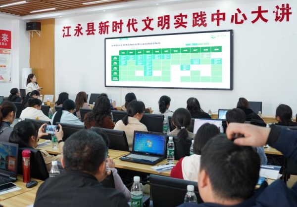 惠農(nóng)網(wǎng)著力構(gòu)建縣域產(chǎn)業(yè)數(shù)字化服務(wù)體系，推動(dòng)“AI+農(nóng)業(yè)”融合創(chuàng)新